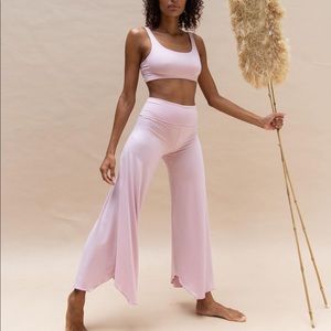 Pants new never worn